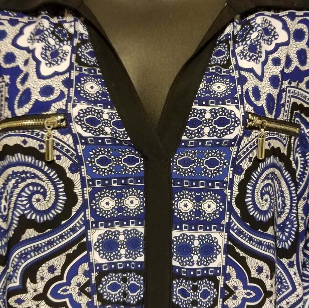 INC BLACK AND BLUE TOP